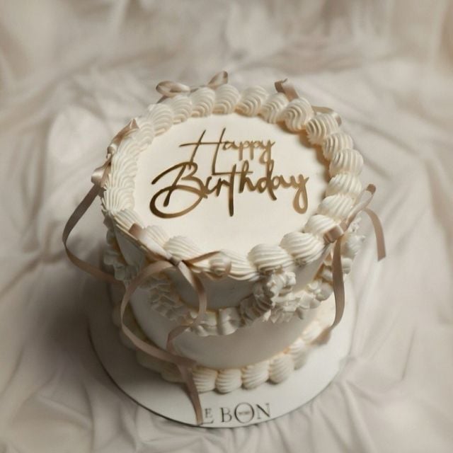 Torta na oslavu narodenín od LE BON.
