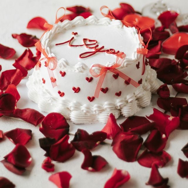 Ukážka sezónnej ponuky - velentínska torta.